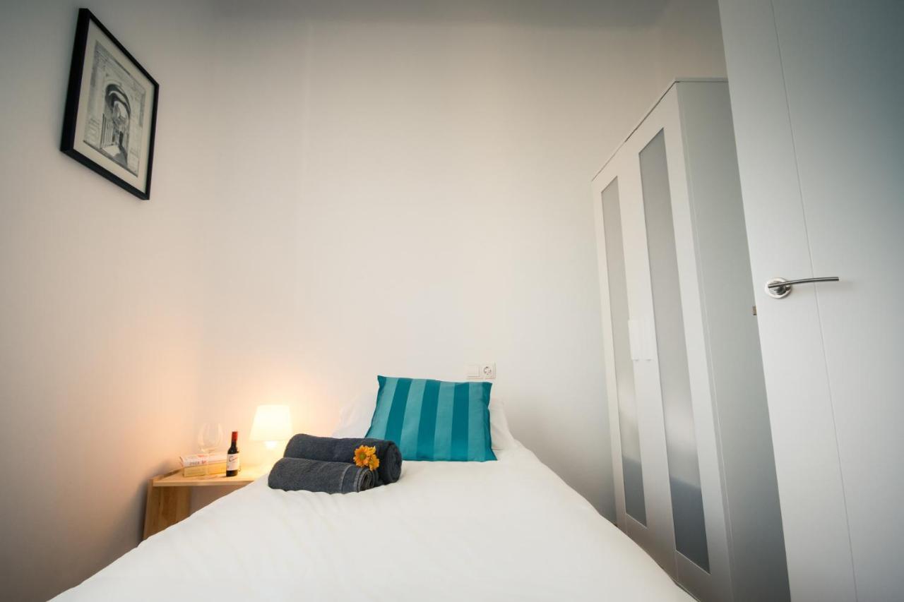 Holidays2Malaga Heredia 3 Bedroom Opposite Malaga Port ภายนอก รูปภาพ