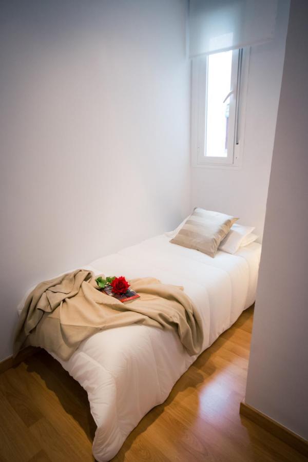Holidays2Malaga Heredia 3 Bedroom Opposite Malaga Port ภายนอก รูปภาพ