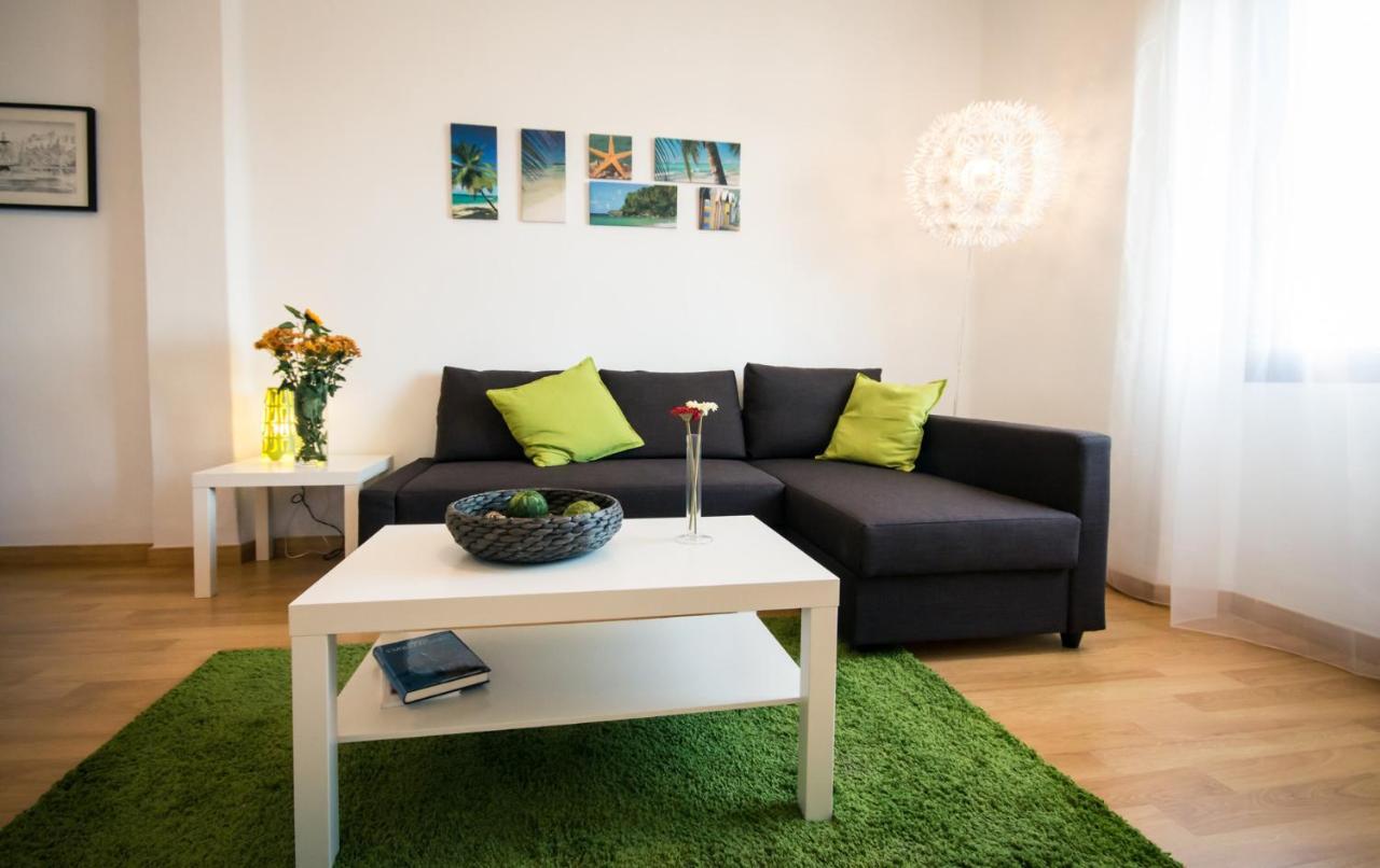 Holidays2Malaga Heredia 3 Bedroom Opposite Malaga Port ภายนอก รูปภาพ